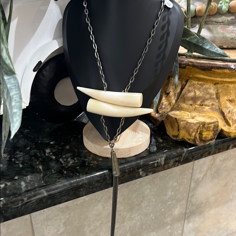 Ivory Pendant Necklace with Chain beljoy J75